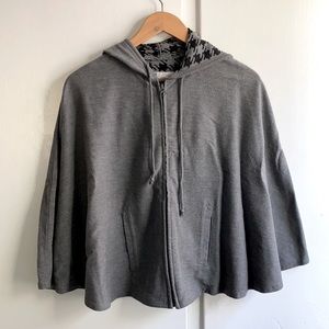 URBAN OUTFITTERS CAPE GRAY WITH BLACK AND GRAY HOUNDSTOOTH S/M